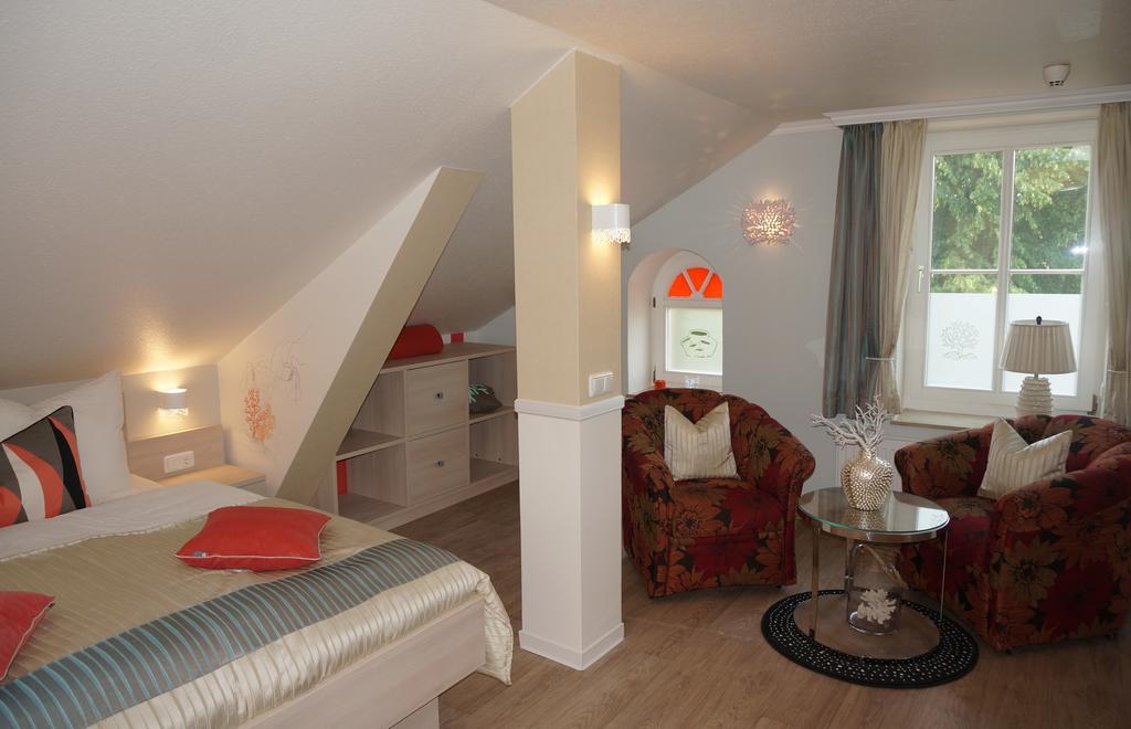 Deluxe Apartments Der "Alten Apotheke" Prerow Room photo
