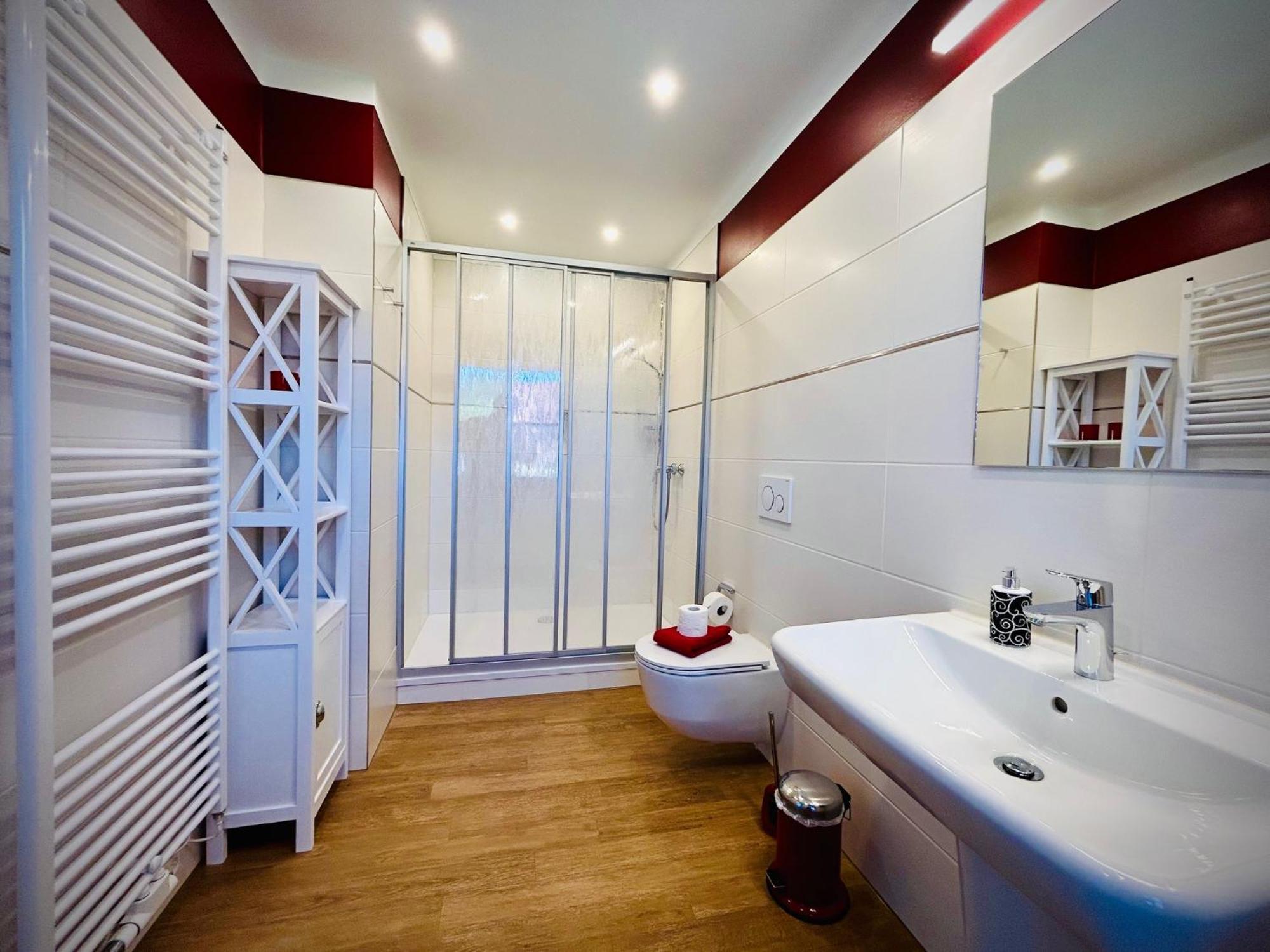 Deluxe Apartments Der "Alten Apotheke" Prerow Exterior photo