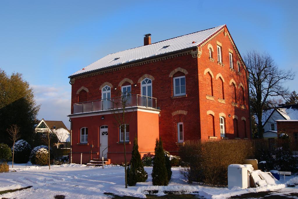 Deluxe Apartments Der "Alten Apotheke" Prerow Exterior photo